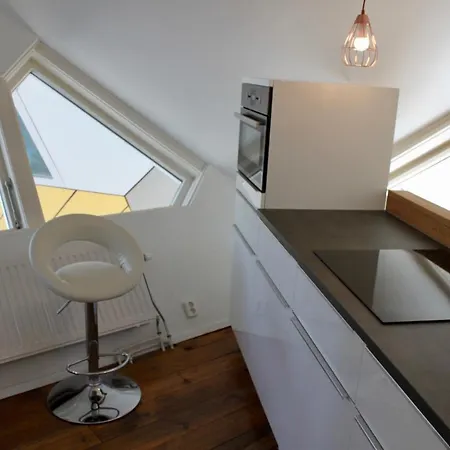 Cubehouse City-centre Apartment